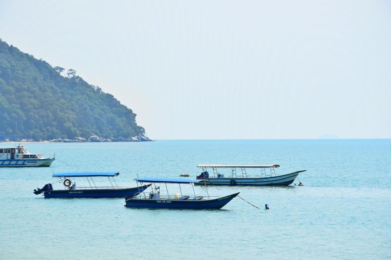 Avi Pangkor Beach Resort Kampong Pasir Bogak Eksteriør bilde